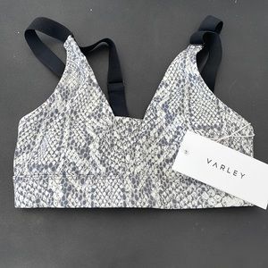 New never worn Varley sports bra